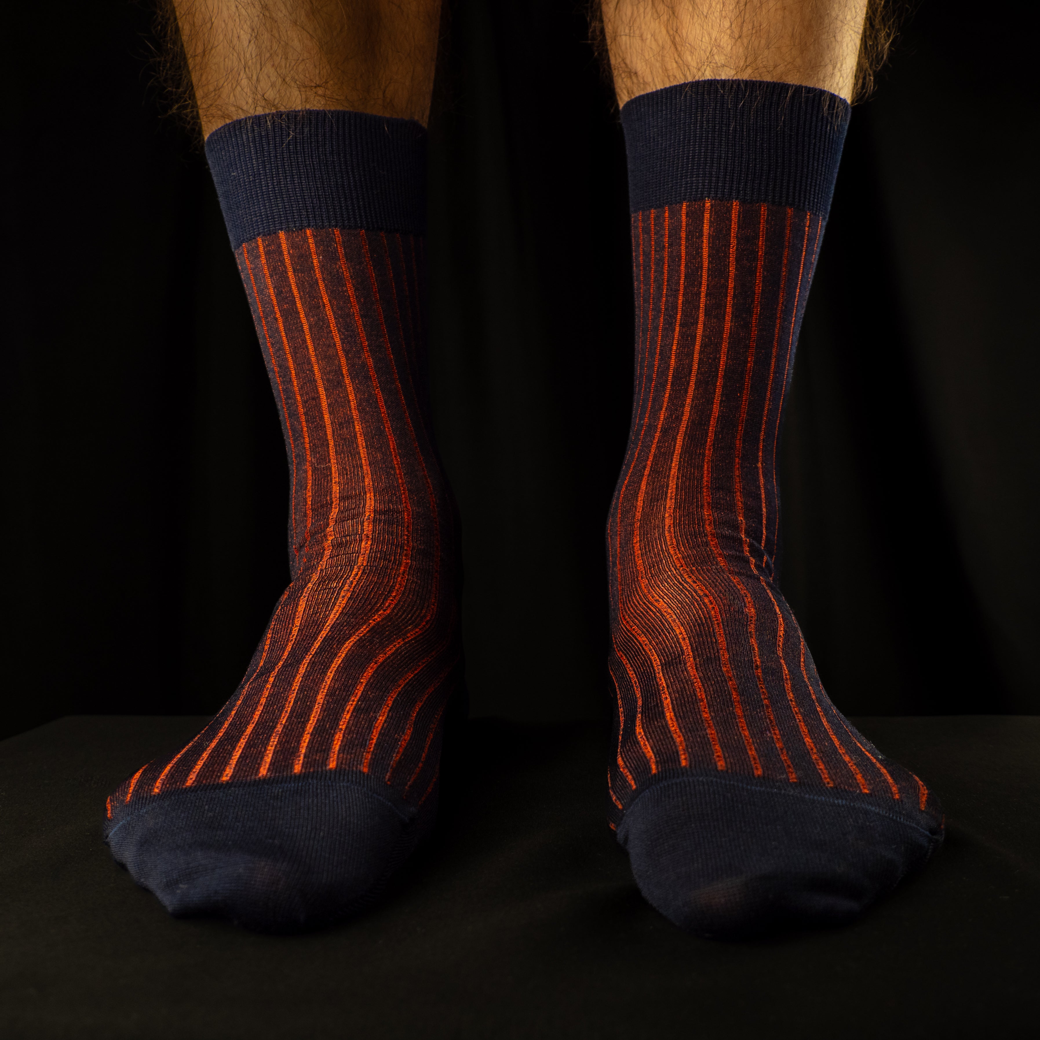 Gerippte Herrensocken – Navy-Red