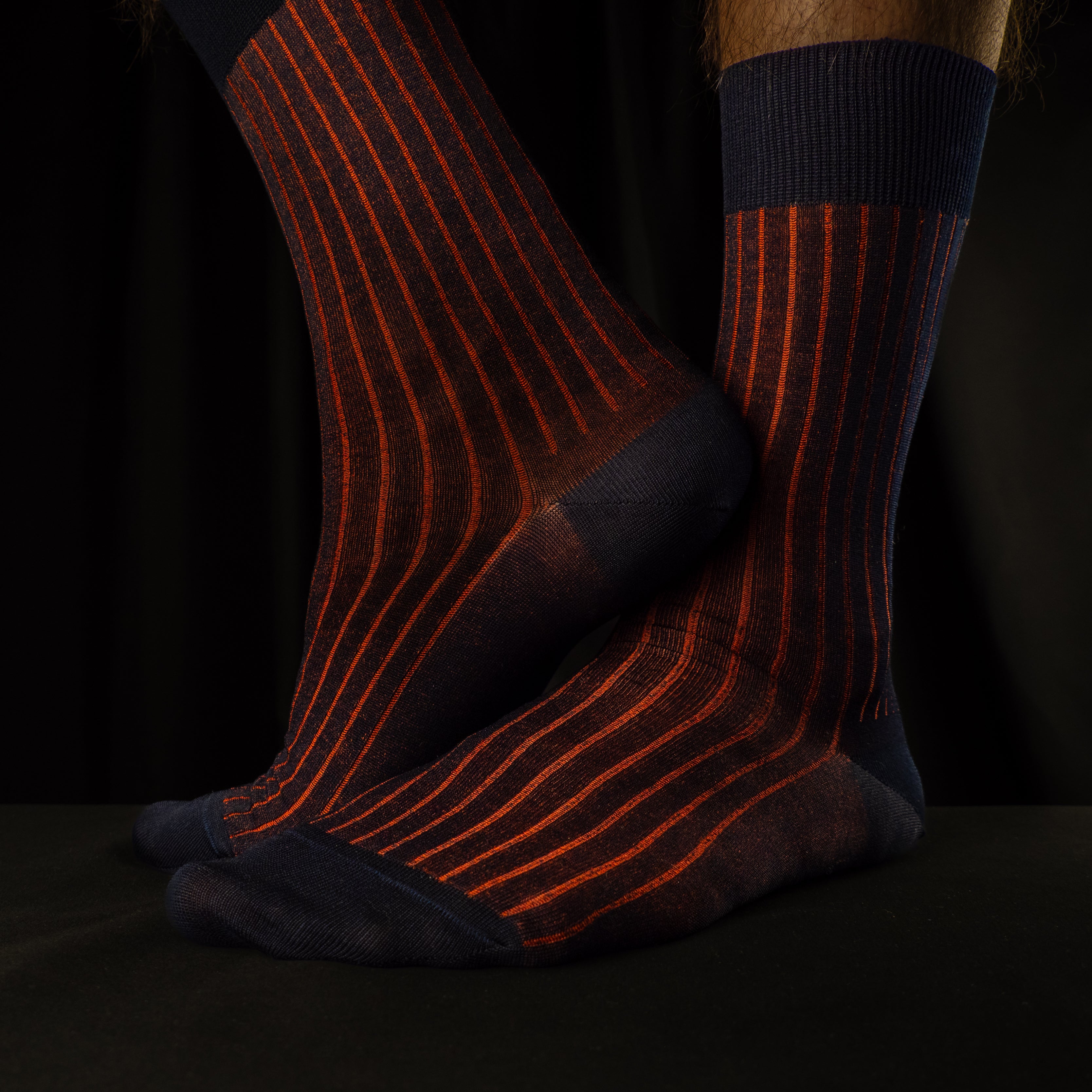 Gerippte Herrensocken – Navy-Red