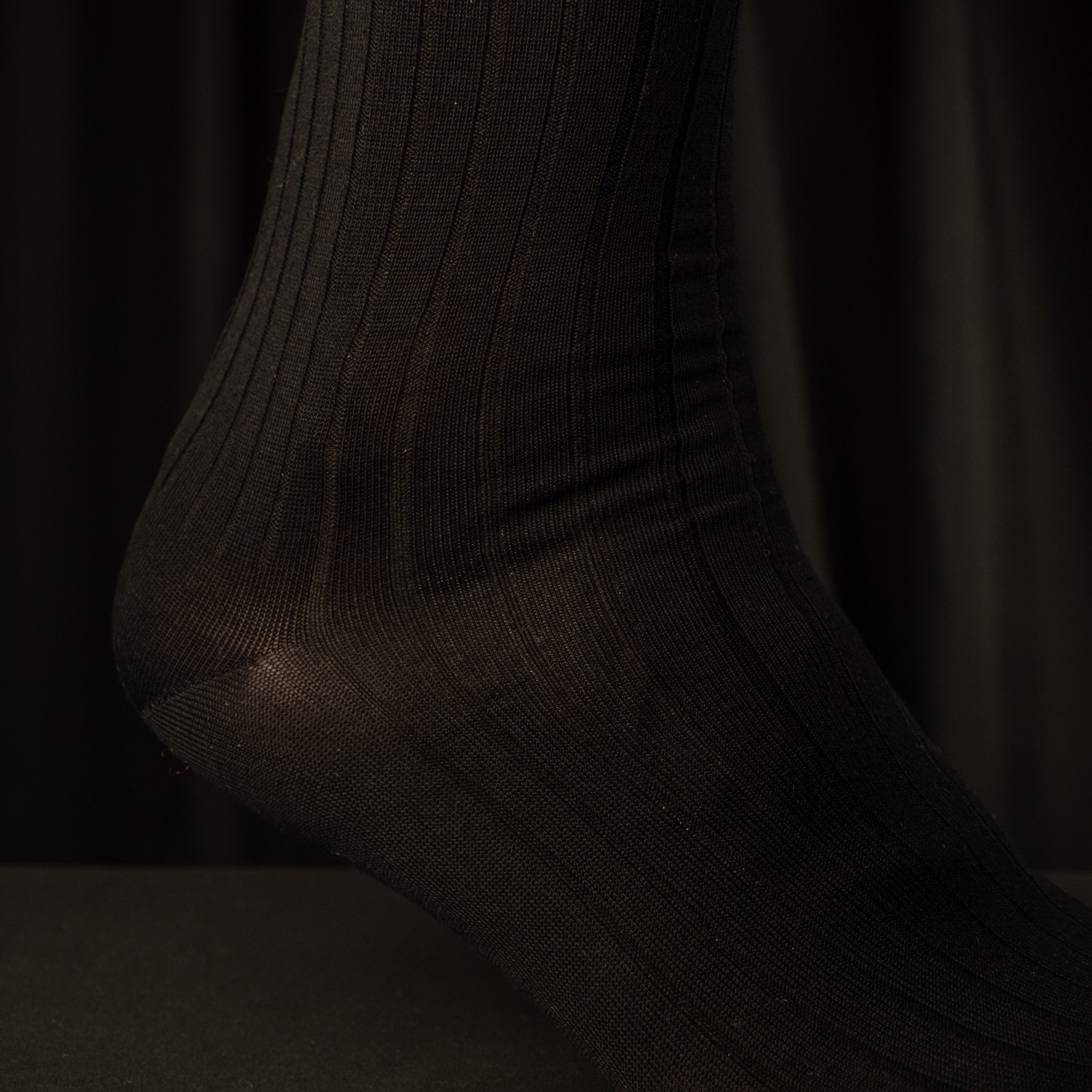Gerippte Herrensocken – Schwarz